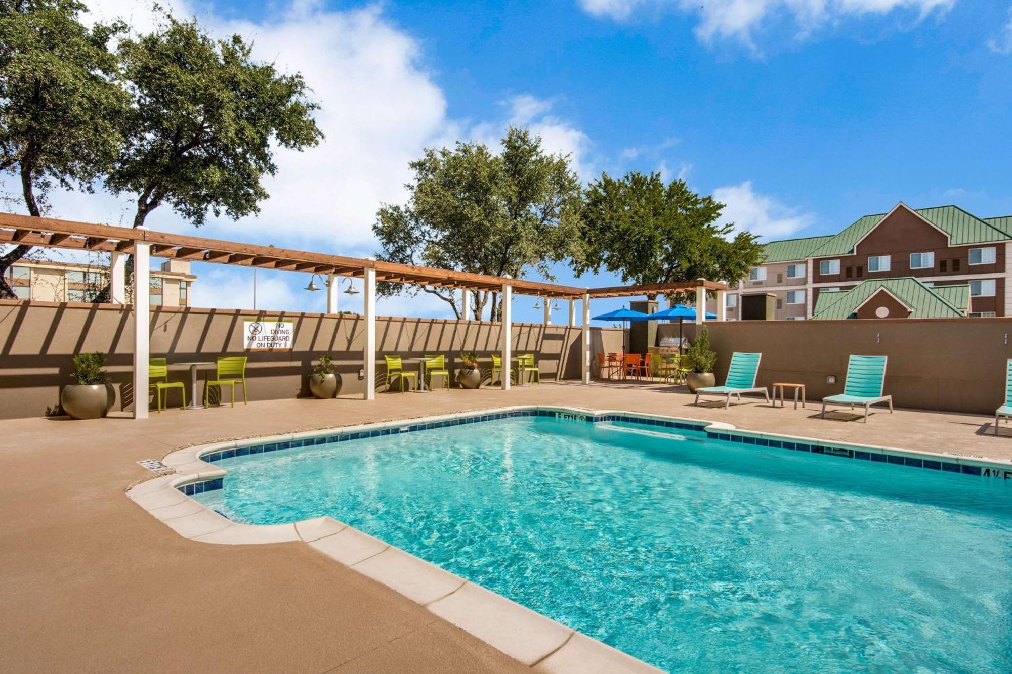 Home2 Suites By Hilton Dfw Airport South Irving Extérieur photo